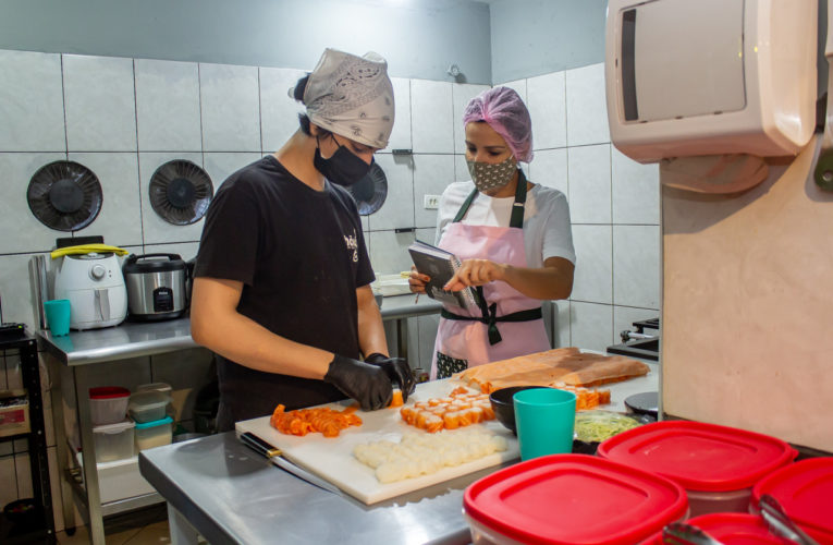 Mais de 40% dos brasileiros continuarão cozinhando em casa no pós-pandemia