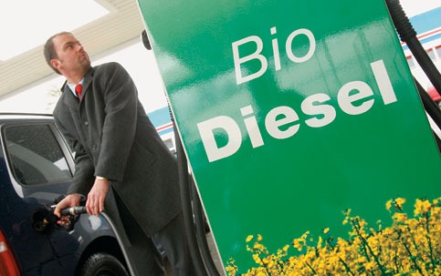 Lula defende ampliar para 14% mistura de biodiesel ao óleo diesel