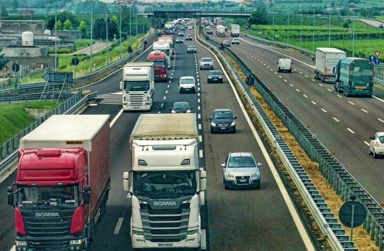 Transporte de resíduos deve ser feito com documento de rastreamento a partir deste mês