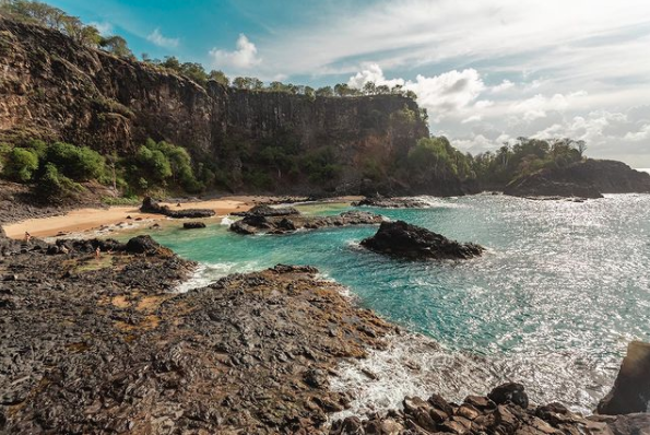 Fernando de Noronha é o destino mais seguro do Brasil para quem pode viajar de férias ou para renovar as energias