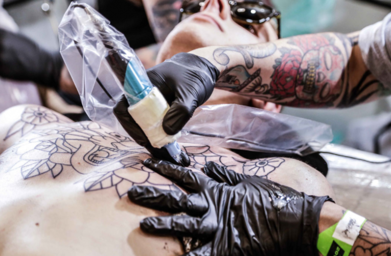 1ª Tattoo Week On-line escolhe finalistas ao concurso Miss Tattoo Week