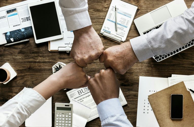 As estratégias mais assertivas para não deixar o time de vendas “No Limite”