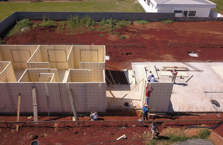 Aumento de trabalhadores na construção reflete crescimento do setor como um todo