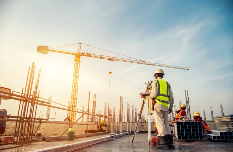 Com mercado de construção civil em alta, engenheiro lança franquia de construtor
