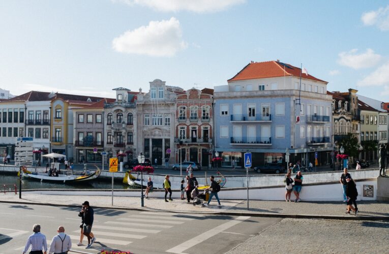 Benefícios e maior segurança levam brasileiros a Portugal