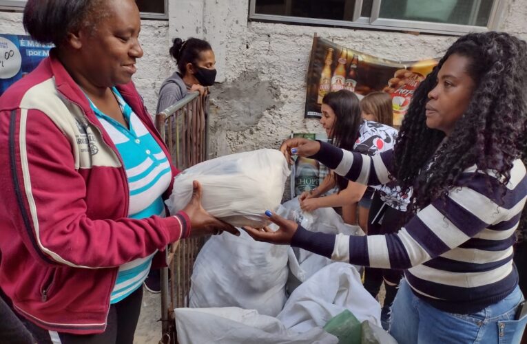 Centro comunitário em Petrópolis completou um ano