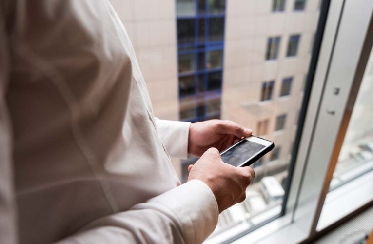 Golpe com anúncios falsos e cobranças ilegais atinge imobiliárias e clientes em BH