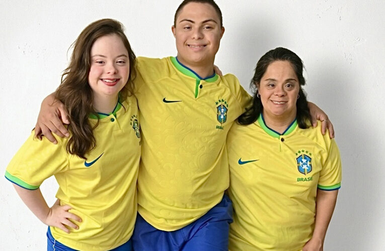 Desfile inclusivo comemora Dia Internacional da Síndrome de Down em Minas